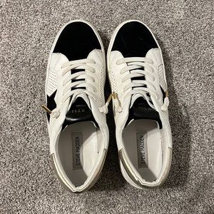 Steve Madden Sneakers